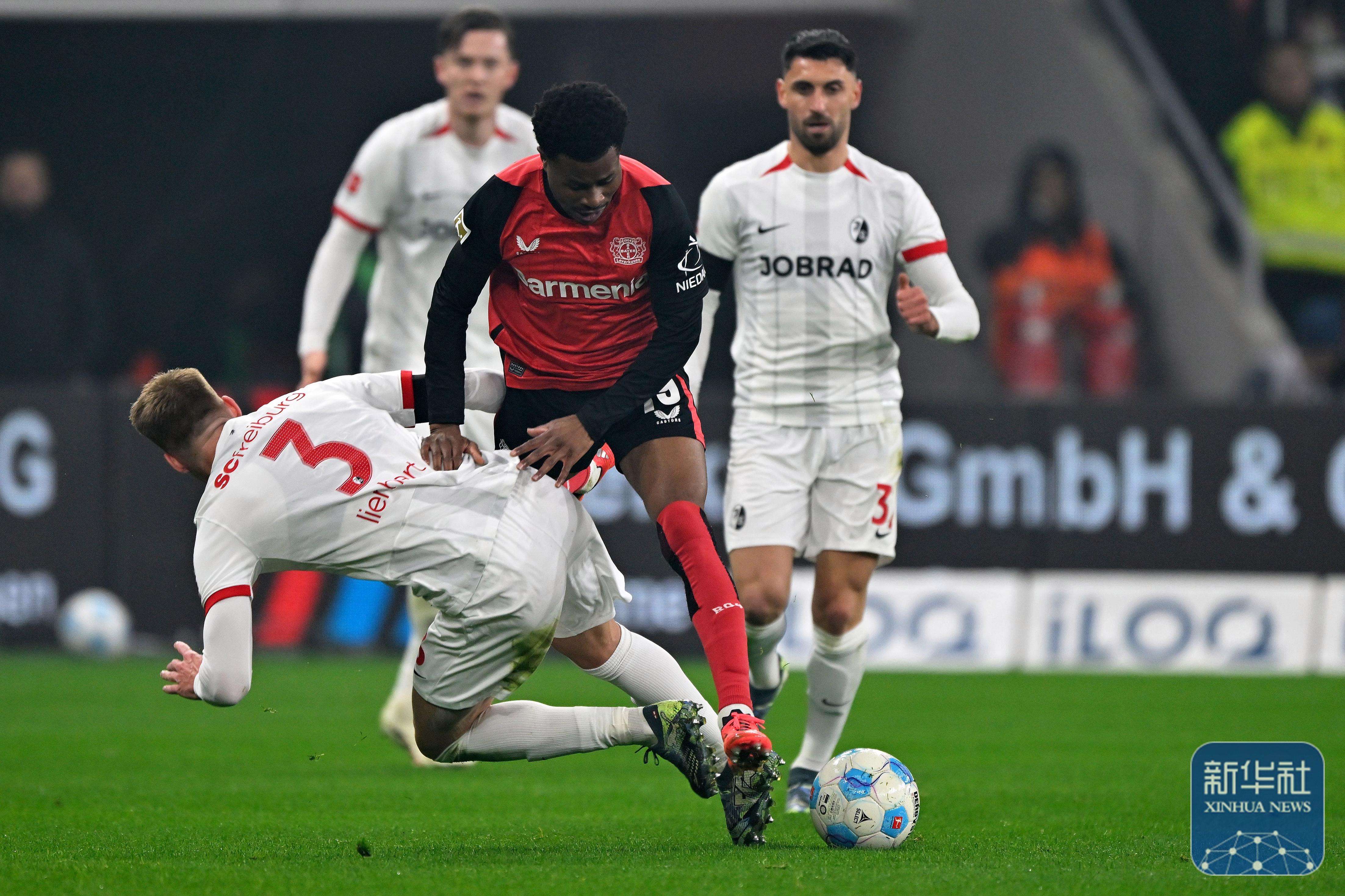 弗赖堡客场取胜，击败劲旅闯入德甲前四的简单介绍